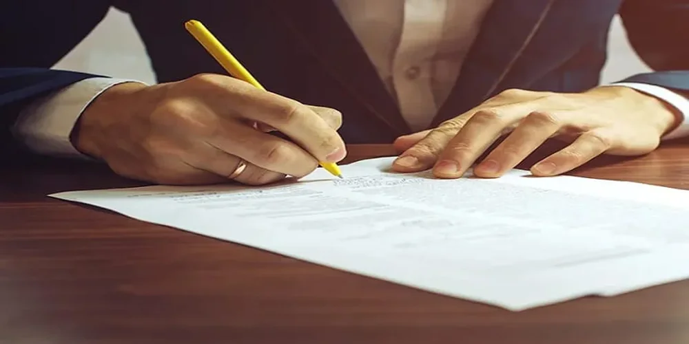 صياغة عقد عمل